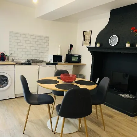 Charmant Studio Neuf Proche Plage 300m A Pied Saint-Raphael (Var)